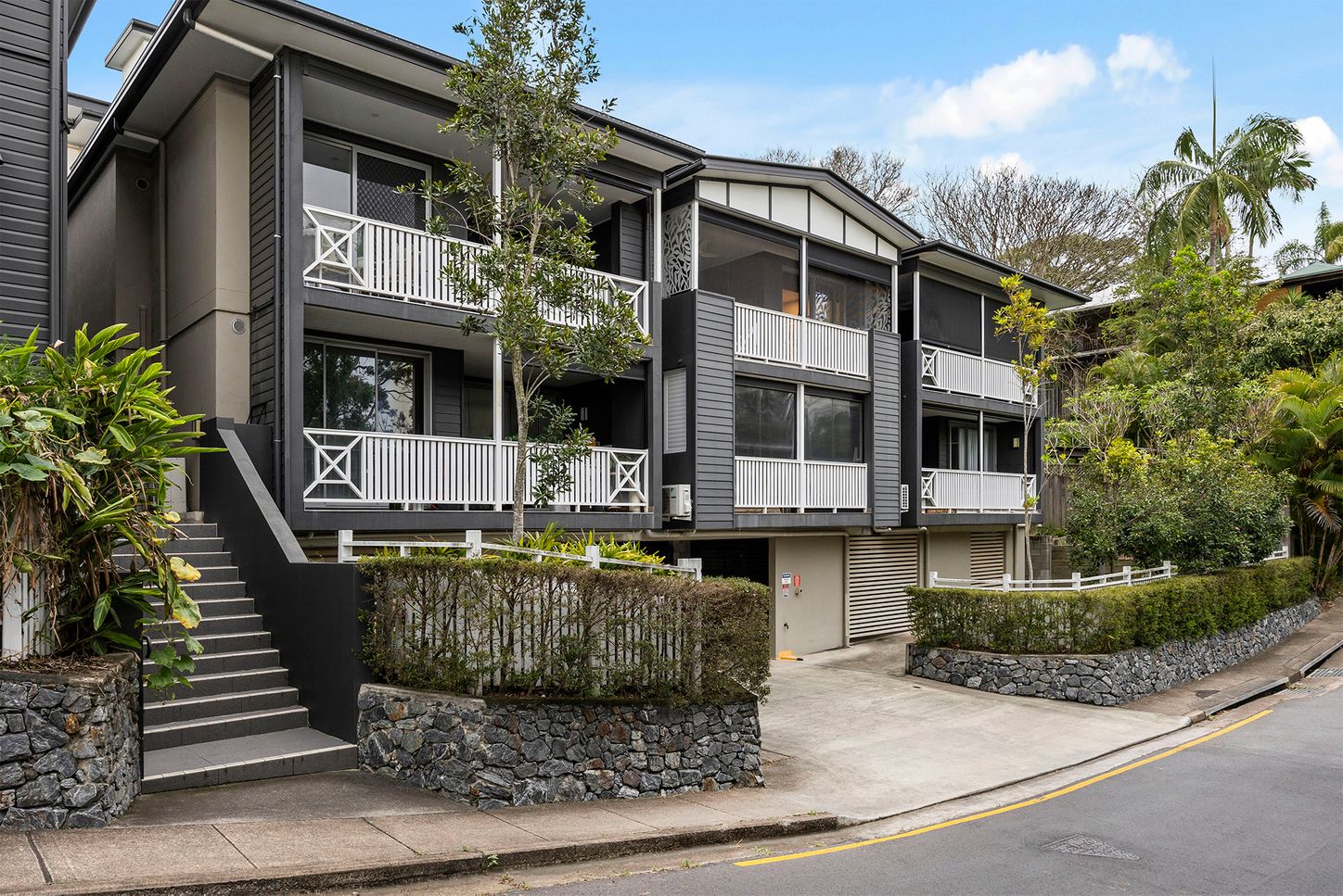4/40 Fanny Street, Annerley - Image 1